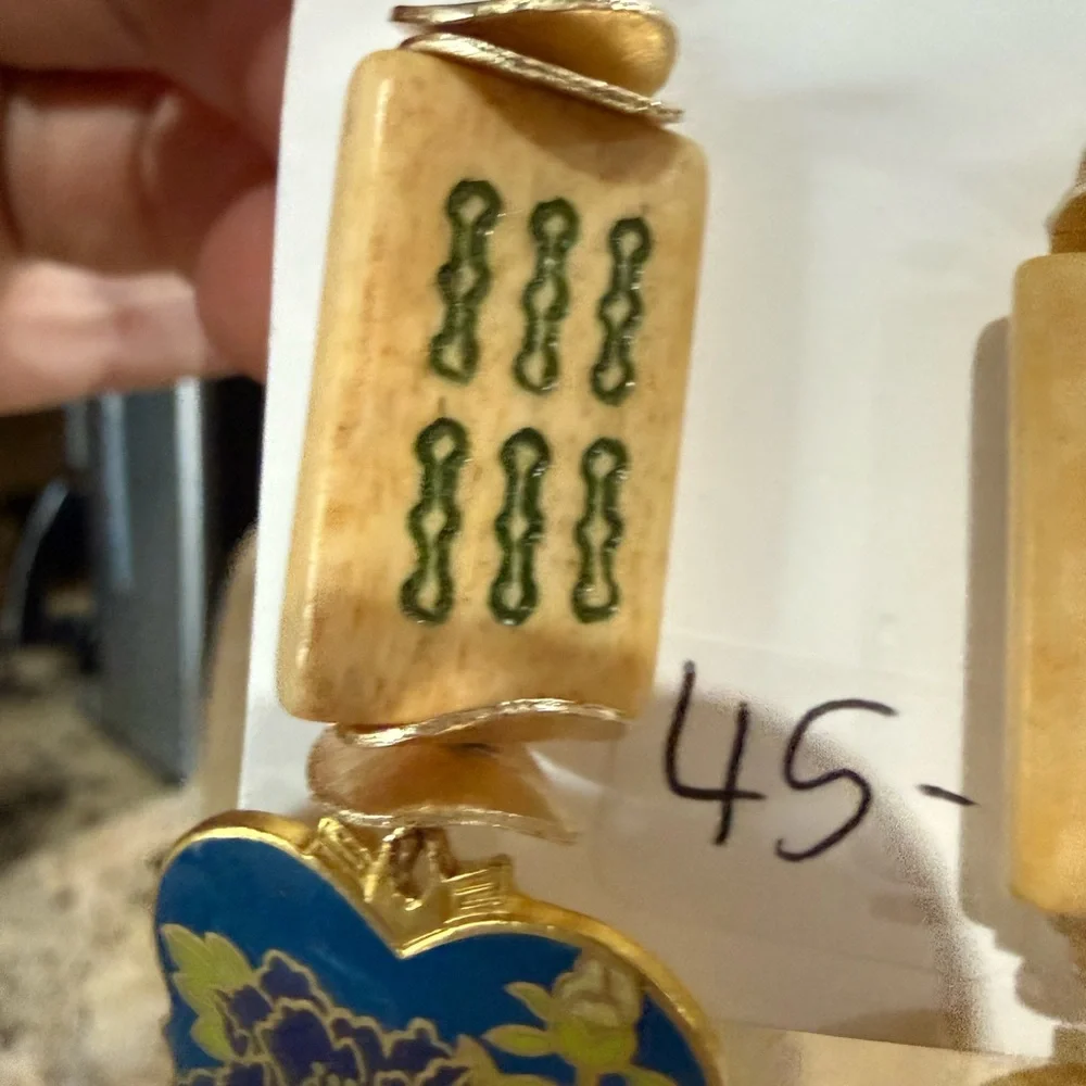 Jennifer Thames Originals Mahjong Garden Floral Earrings - Picture 3 of 5